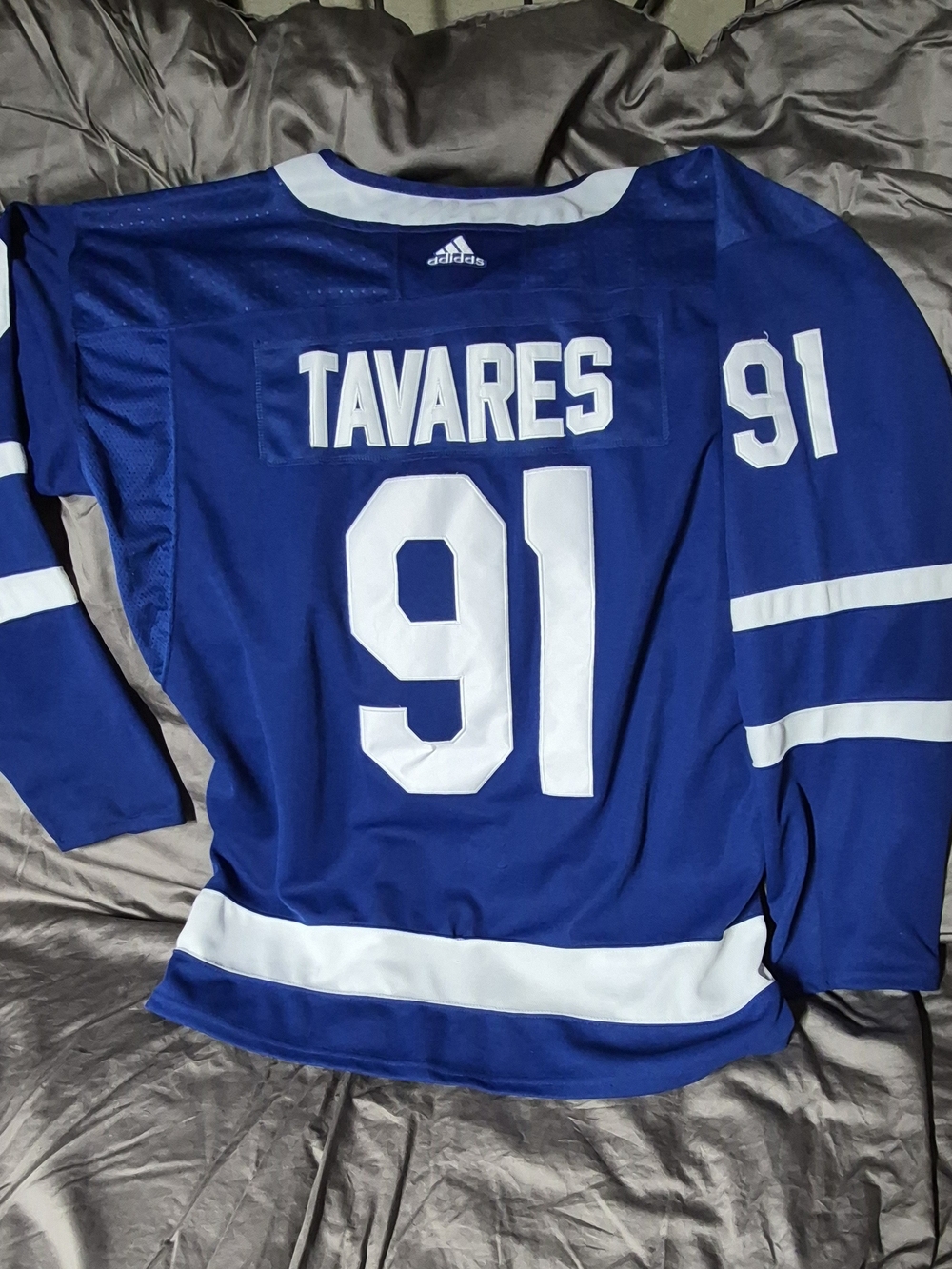 new adidas Toronto Maple Leafs John Tavares Authentic Player Jersey